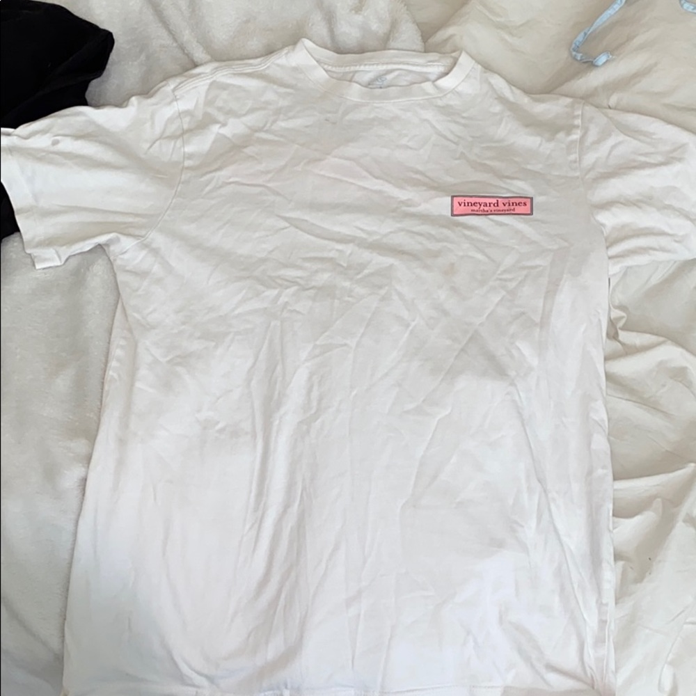 Vineyard Vines T-shirt